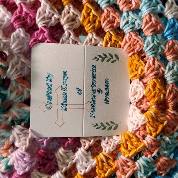 Bouquet of Colors Shawl - Picture 5 of 5